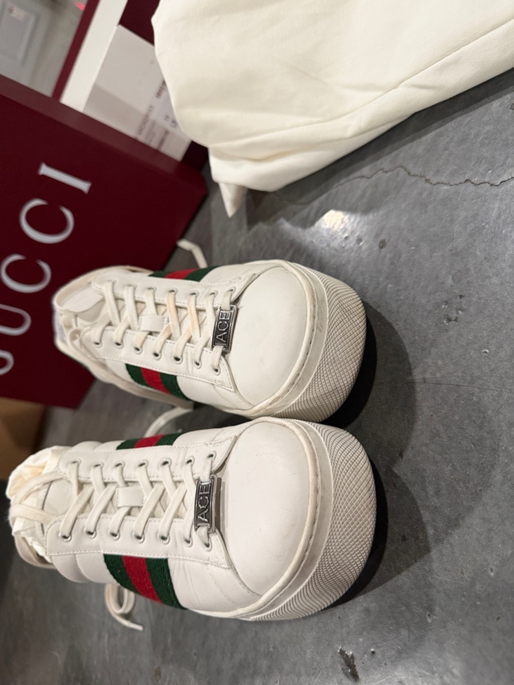 Gucci White Leather Low-Top with Green & Red Stripe Gucci Ace platform sneaker - Picture 3 of 10